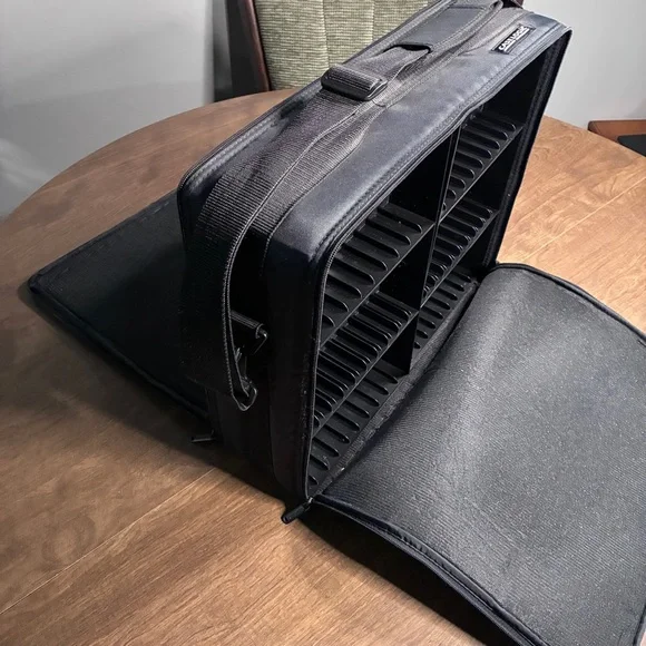 Case Logic 120 Cassette Tape Black Double Sided Storage Travel Case